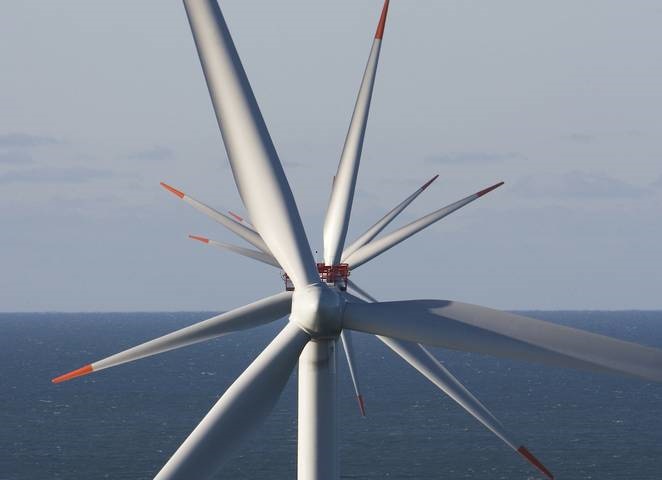 Великобритания устанавливает крупнейшие ветровые турбины