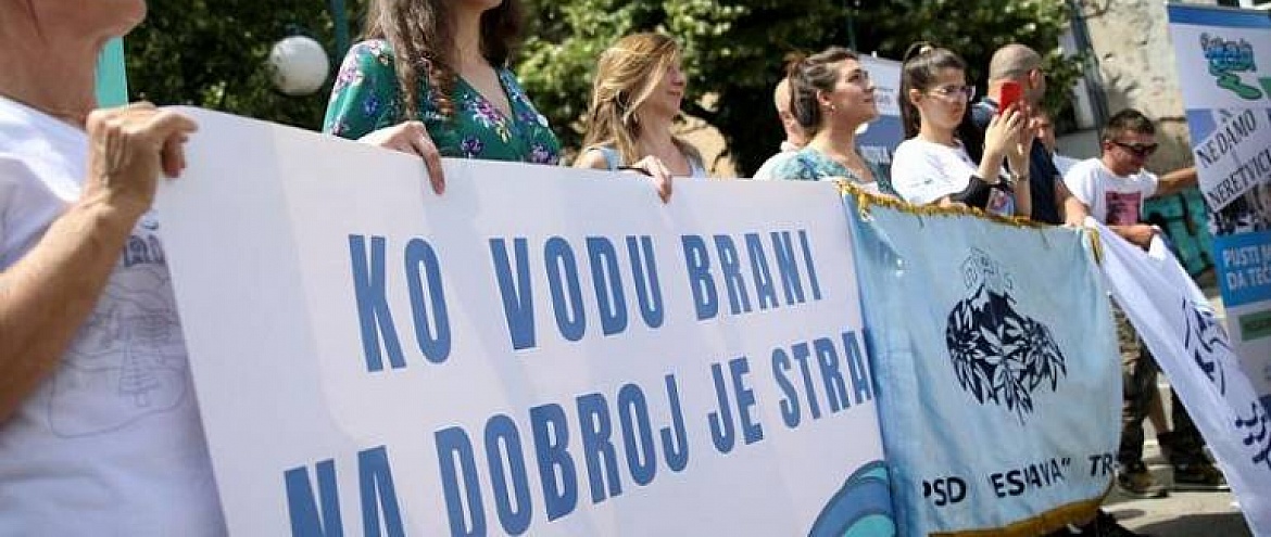 Активисты провели кампанию против строительства плотин гидроэлектростанций на Балканах