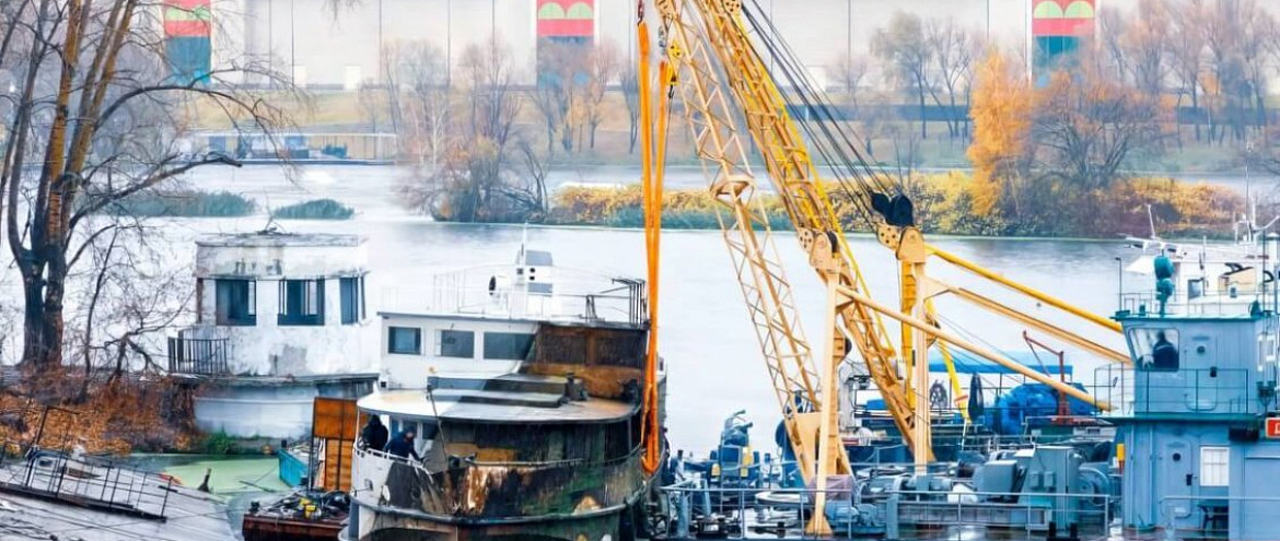 Из акватории Москвы-реки убрали 50 незаконных объектов