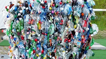 Ученые нашли способ разрушения пластика