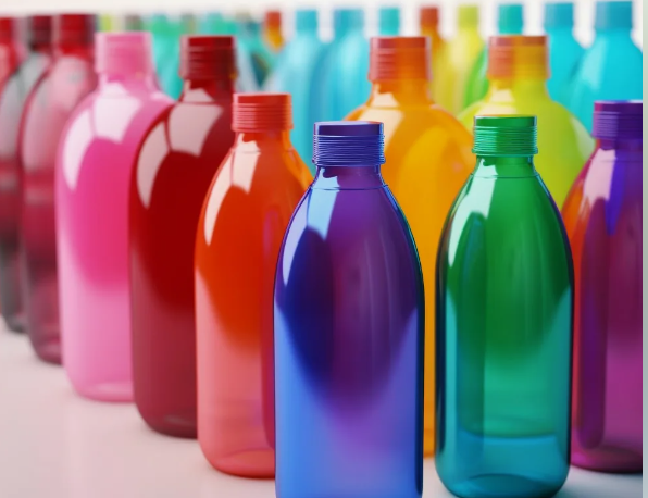 Ученые: разноцветный пластик разрушается быстрее